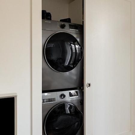 Welcome To Kinn Apartment - Lovely One Bedroom Vancouver Exteriér fotografie