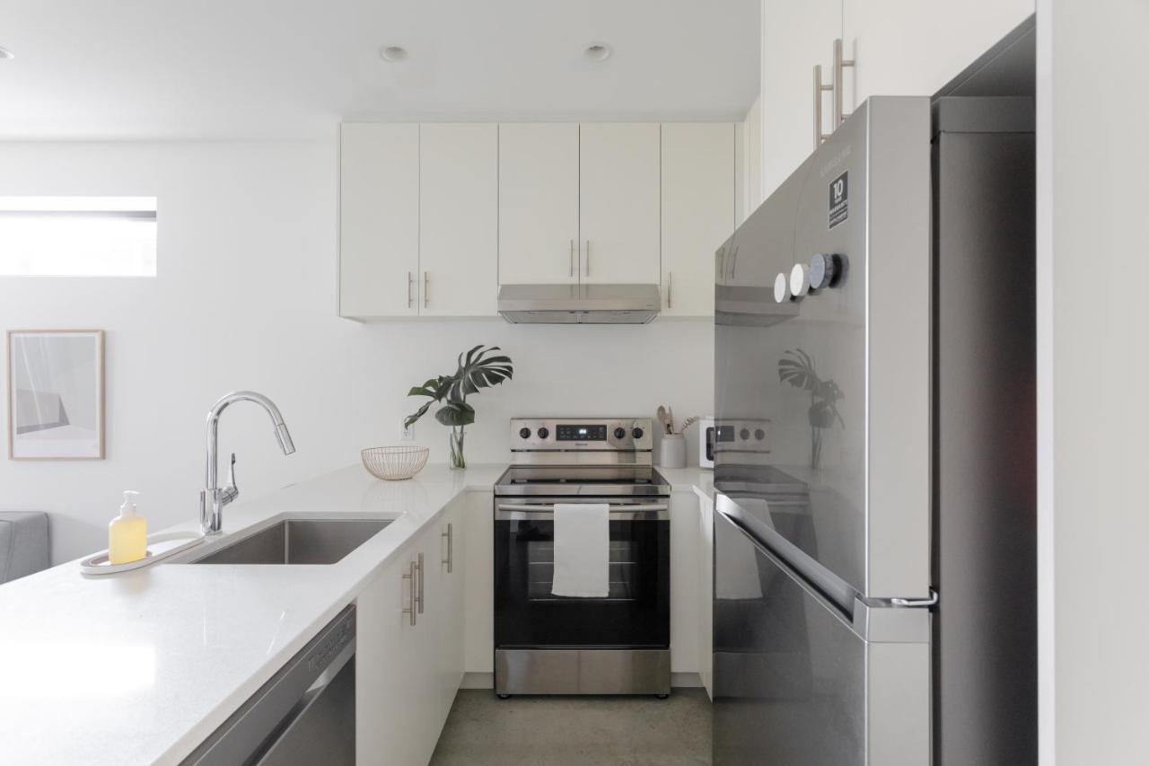 Welcome To Kinn Apartment - Lovely One Bedroom Vancouver Exteriér fotografie