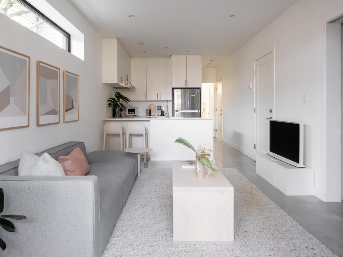Welcome To Kinn Apartment - Lovely One Bedroom Vancouver Exteriér fotografie